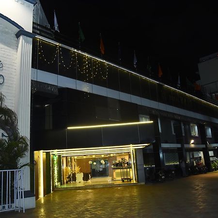 Hotel Mars Chennai Esterno foto