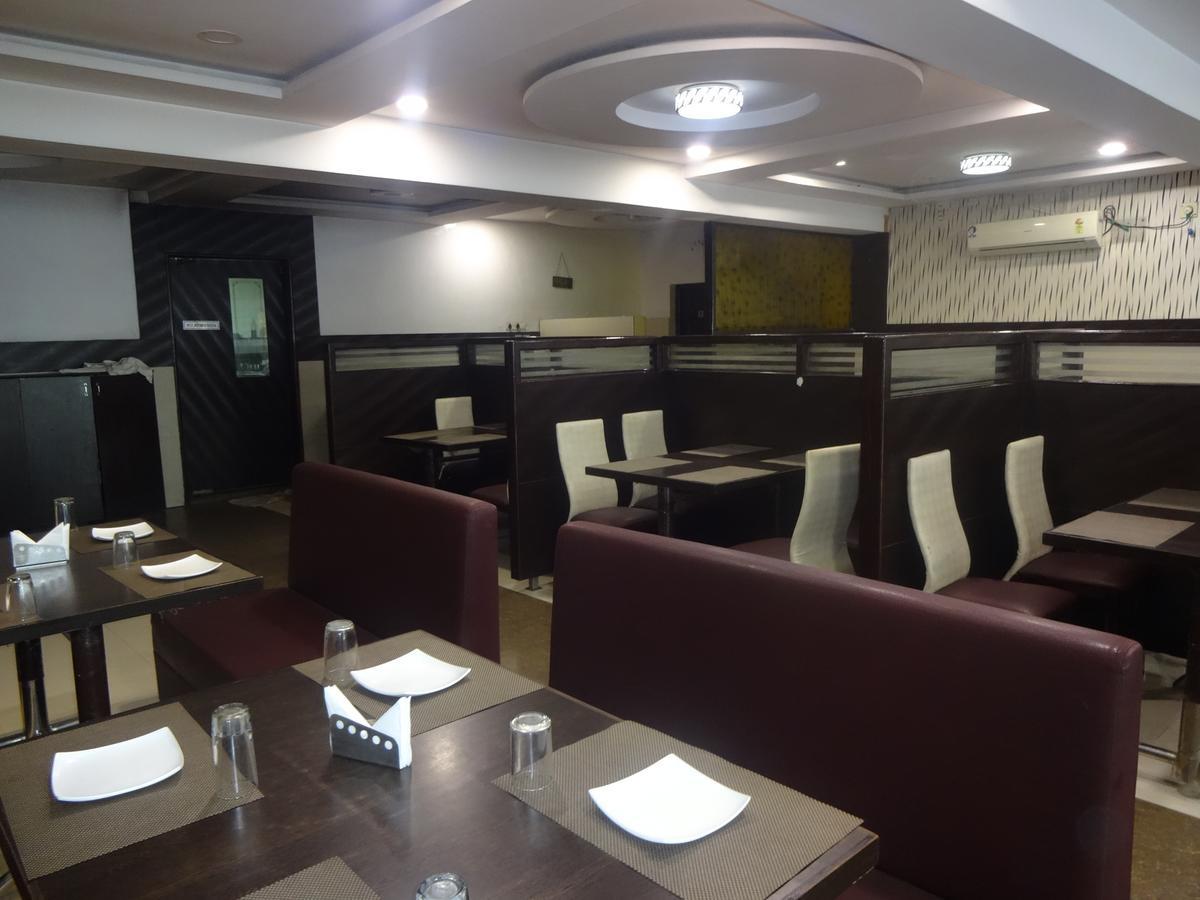 Hotel Mars Chennai Esterno foto