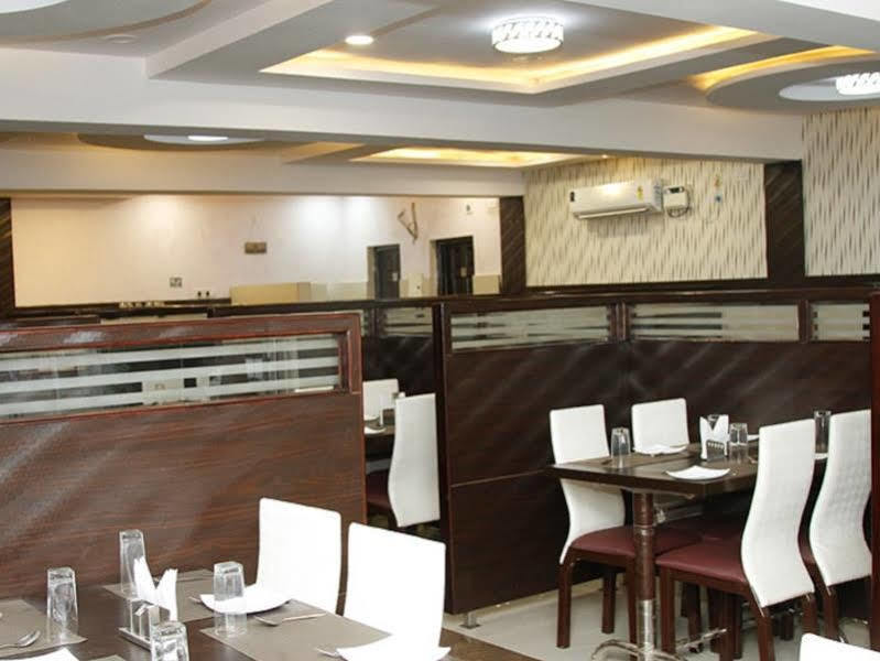Hotel Mars Chennai Esterno foto